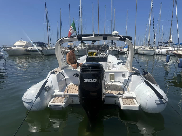 Noleggio barche Legar 800 a Viareggio su Samboat