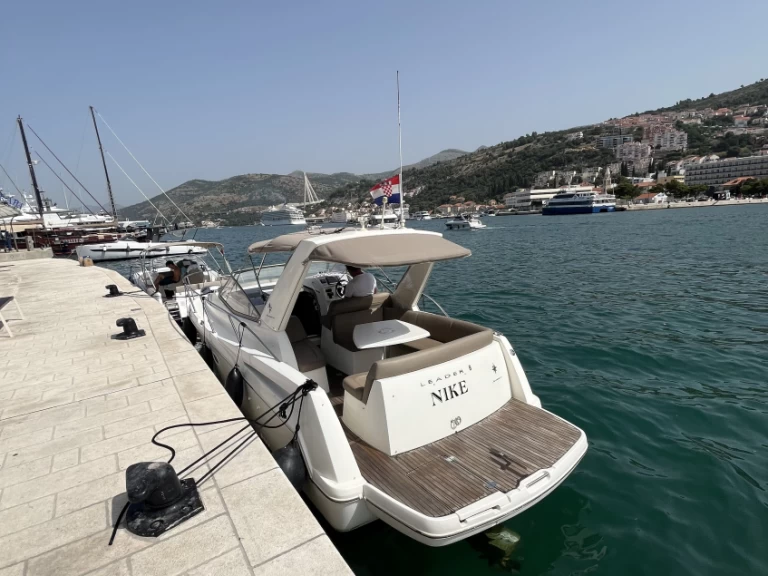 Jeanneau Leader 8 da affittare a  Ragusa (Dubrovnik)