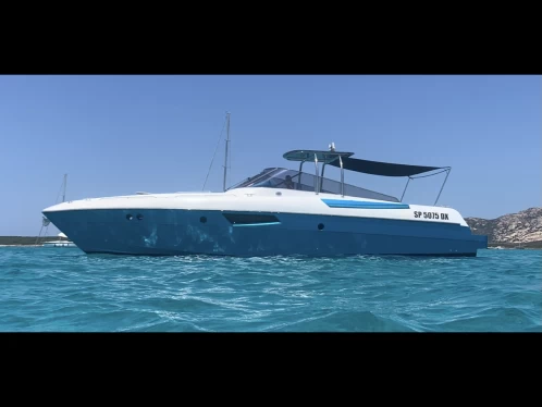 Noleggio Yacht di lusso a Stintino – Luxury Yacht  Ego 43