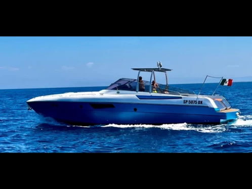 Noleggio barche Luxury Yacht  Ego 43 a Stintino su Samboat