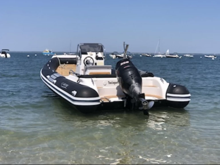 Noleggio a Cap Ferret – Nautica Led 750GS-XL su SamBoat
