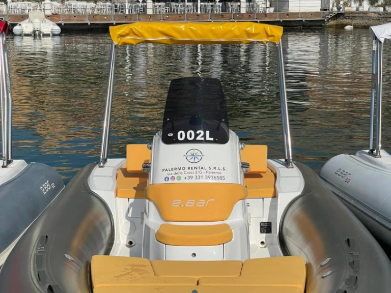 Noleggiare una 2 BAR 62 a Palermo