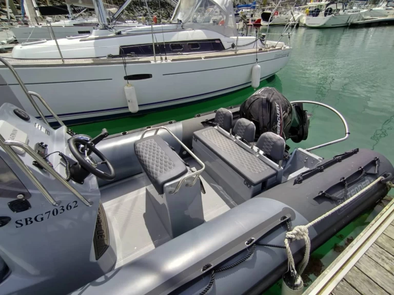 Noleggio barche 3D Tender 3D Tender 600 Patrol a Saint-Quay-Portrieux su Samboat