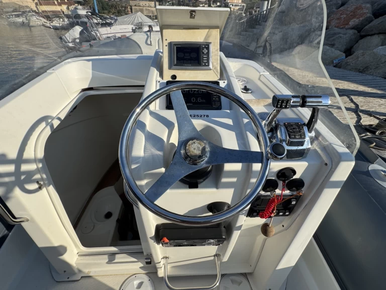 Noleggio barche Sea-Hawk 9 a La Madrague su Samboat