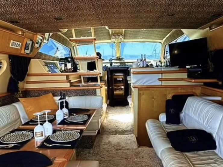 Noleggio a Port Esportiu Marina d'Eivissa – Ferretti Ferretti 630 Fly su SamBoat