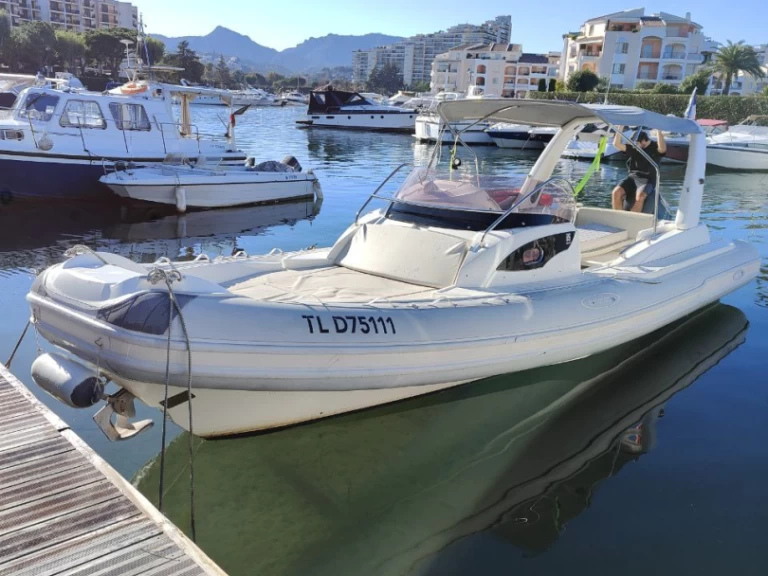 Noleggio barche Mandelieu-la-Napoule economico E-Motion 29’