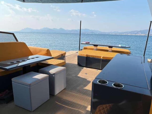 OKEAN 55 da affittare a  Cannes