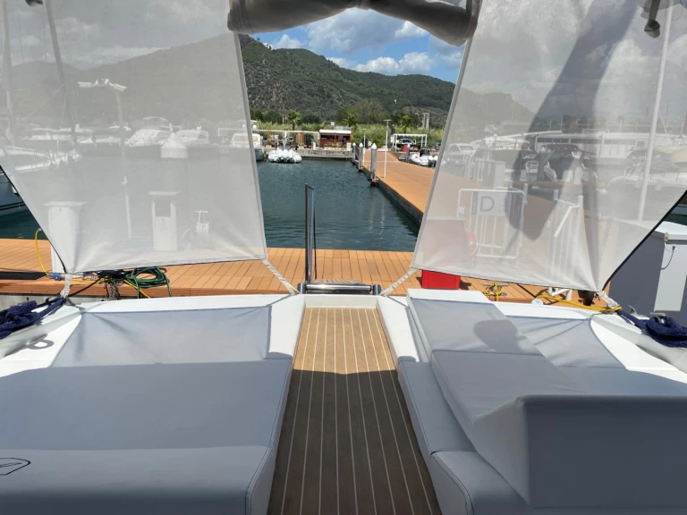 Noleggio Barca a motore con o senza skipper Rizzardi a Salerno