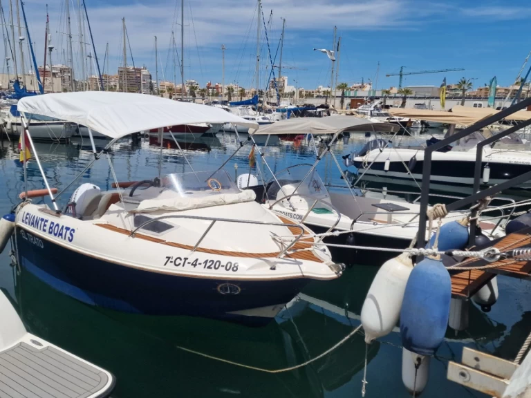 Noleggio barche Quicksilver 470 Cruiser a Torrevieja su Samboat