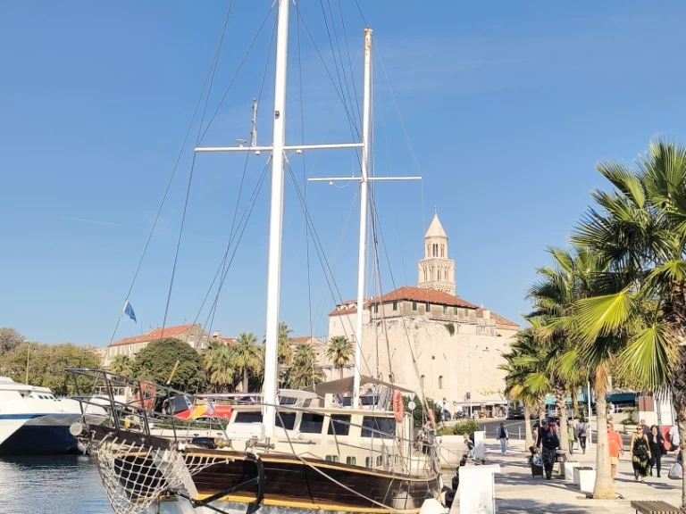 Noleggio Barca a vela a Spalato – Marmaris shipyards Turkey Wood
