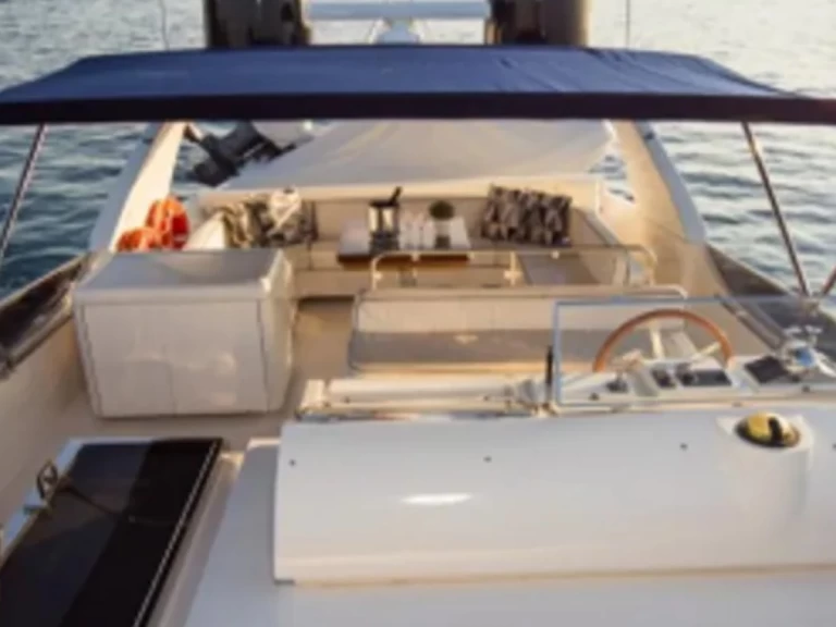 Noleggio a Golfe-Juan – Sun Lorenzo 72 su SamBoat