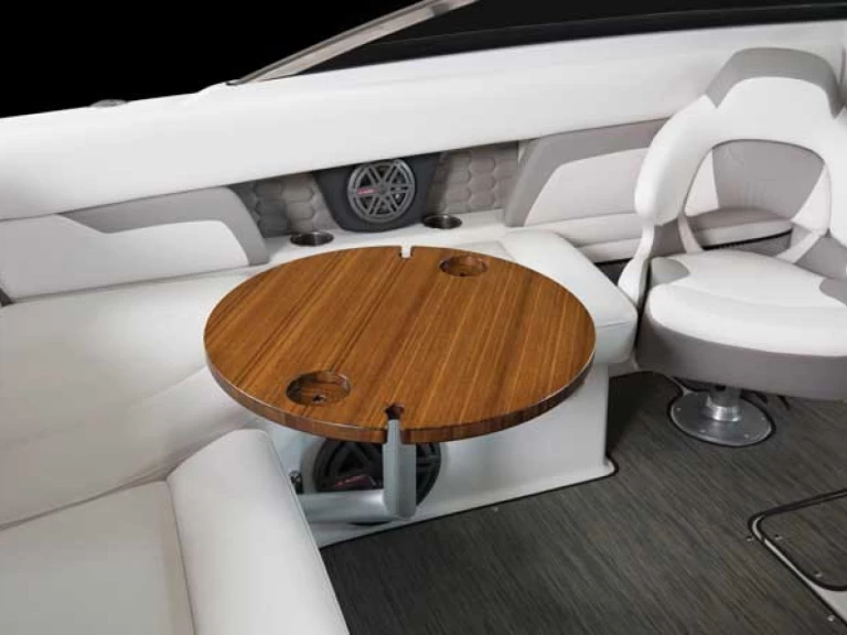 Noleggio barche Cannes economico HD 240 OB