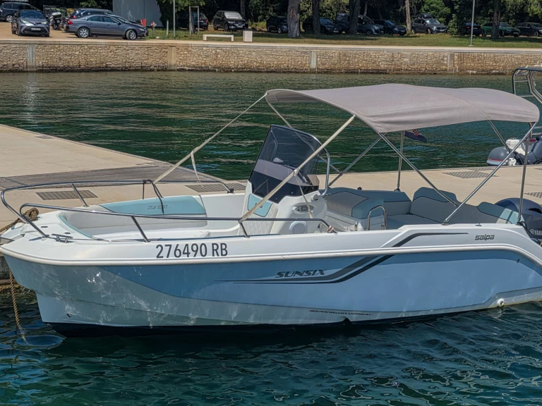 Noleggio Barca a motore Salpa con patente nautica