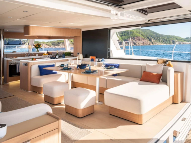 Bali Catamarans Farben  da affittare a  Seget Donji