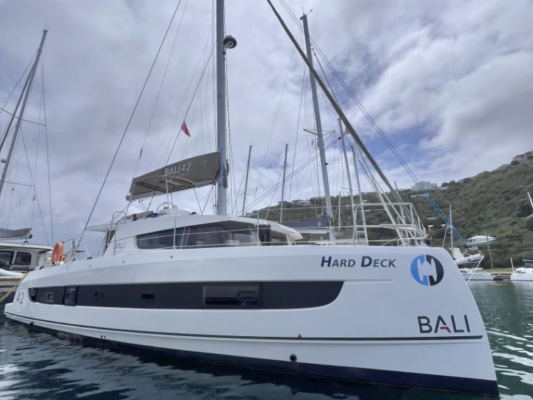 Noleggiare una Bali Bali 4.2 a Parham Town