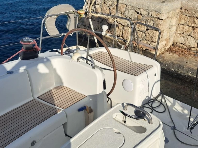 Noleggio Barca a vela Bénéteau con patente nautica
