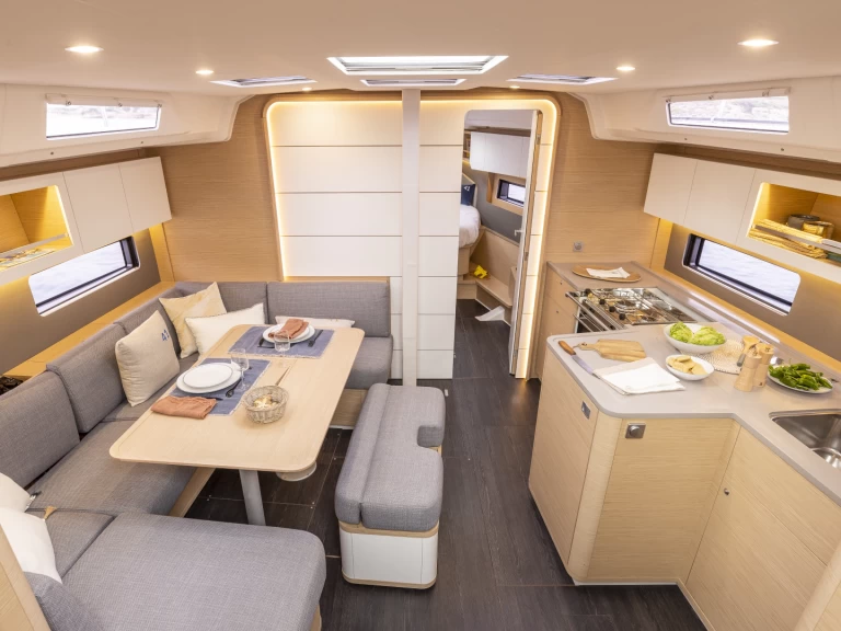 Noleggiare una Dufour Dufour 41 a Pálairos