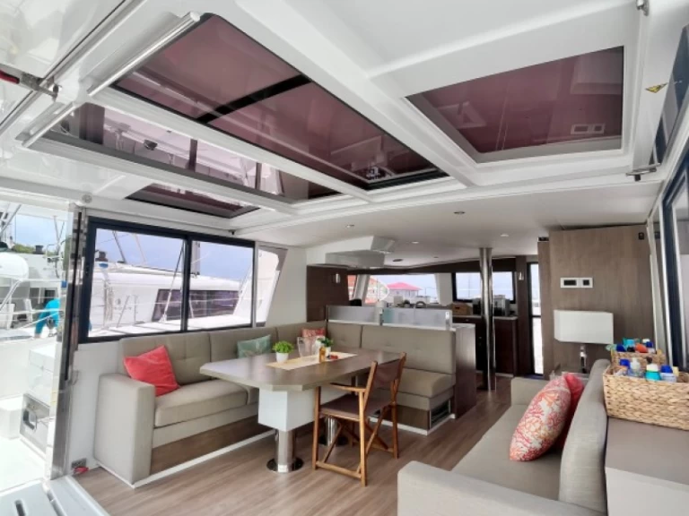 Noleggio Catamarano a Parham Town – Bali Bali 4.6