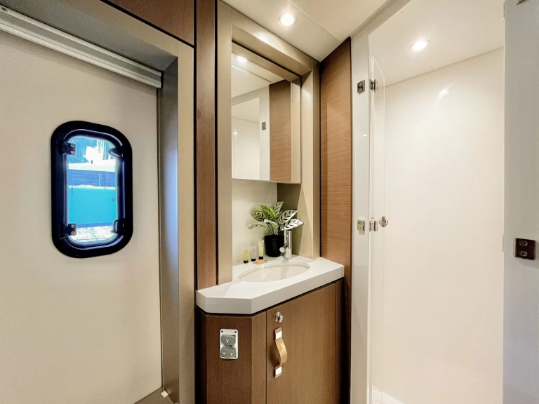 Noleggio Catamarano a Parham Town – Bali Bali 4.6