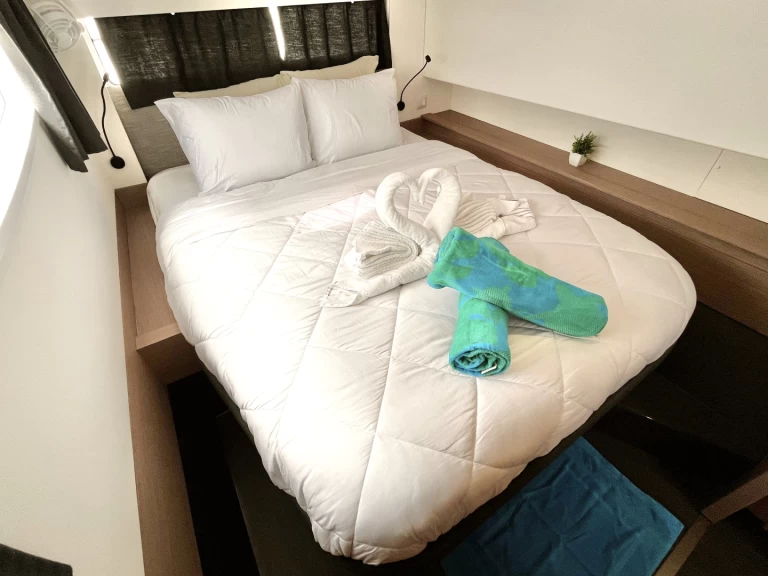 Noleggio Catamarano Fountaine Pajot con patente nautica