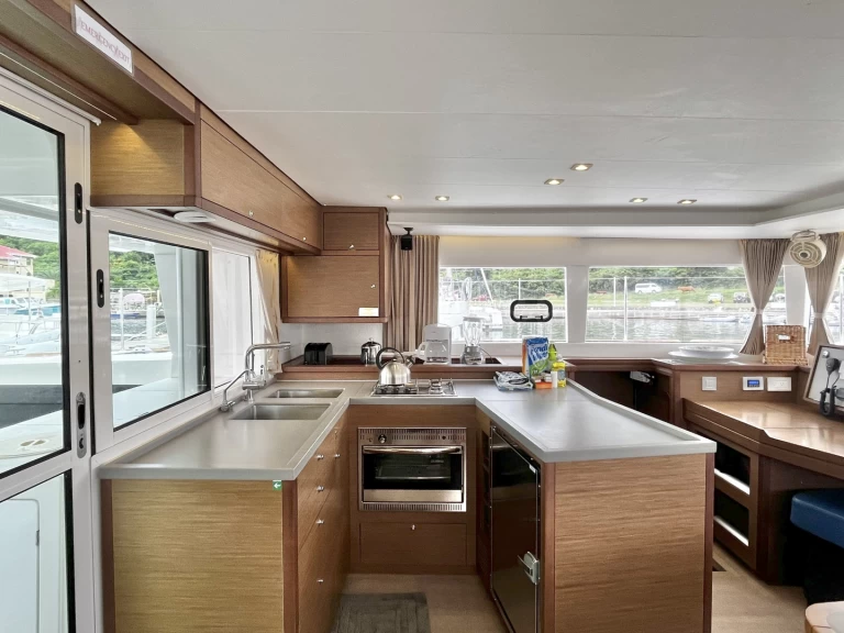 Noleggio barche Parham Town economico Lagoon 450 F