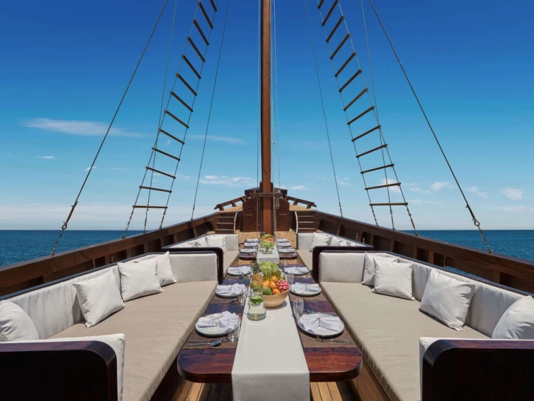 Noleggiare una  Samsara Samudra a Labuan Bajo