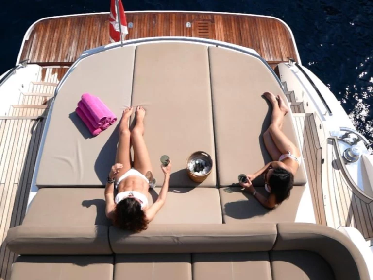 Noleggio a Juan-les-Pins – Princess Princess V62S su SamBoat