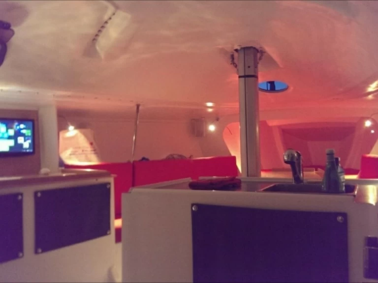 Noleggiare una 3c-Composites Bongo 9.60 a Loctudy