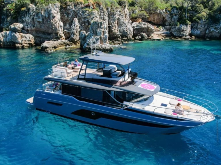 Noleggio Yacht di lusso con o senza skipper Prestige a Juan-les-Pins