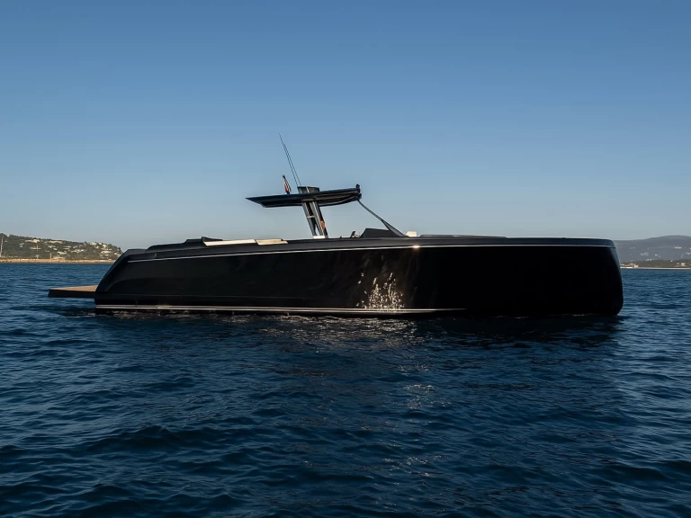Noleggiare una Pardo Yachts Pardo 50 a Monaco