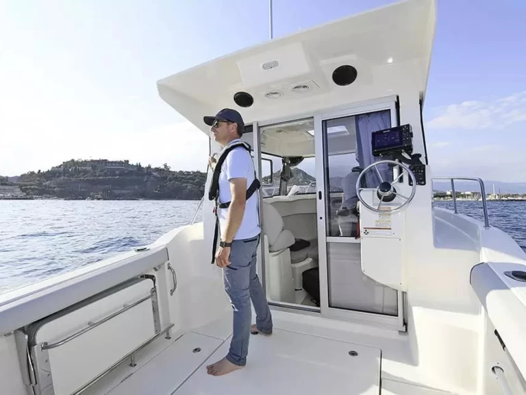 Barca a motore a noleggio a Trébeurden al miglior prezzo