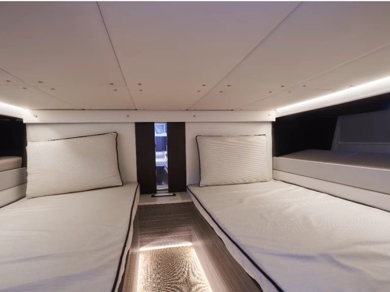 Noleggio Barca a motore Nassima40 con patente nautica