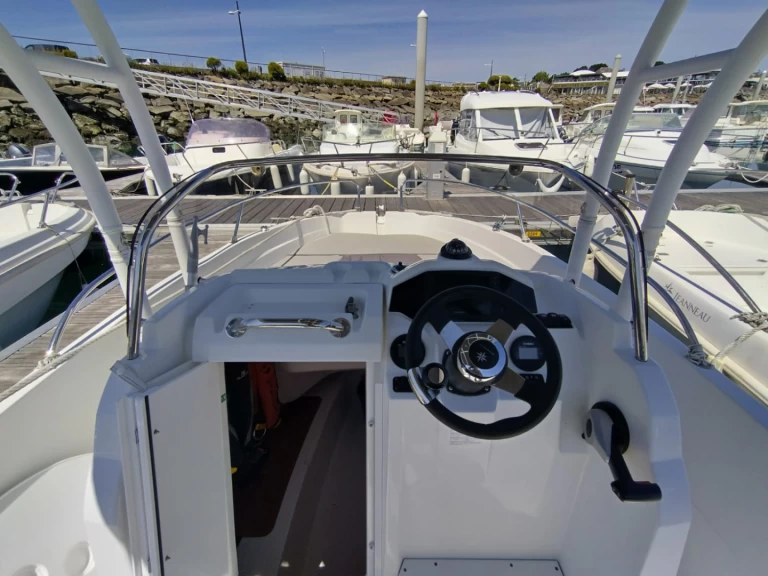 Noleggiare una Jeanneau Cap Camarat 5.5 CC Serie 2 a Saint-Quay-Portrieux