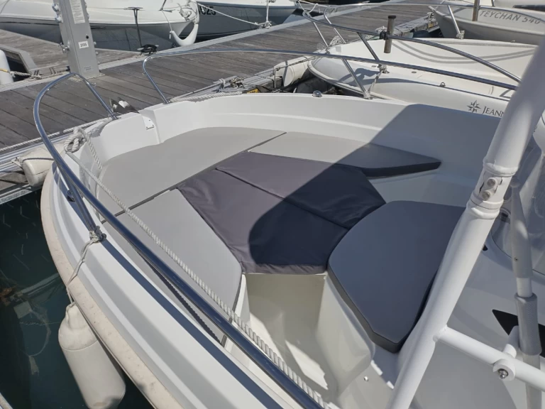 Noleggio Barca a motore a Saint-Quay-Portrieux – Jeanneau Cap Camarat 5.5 CC Serie 2