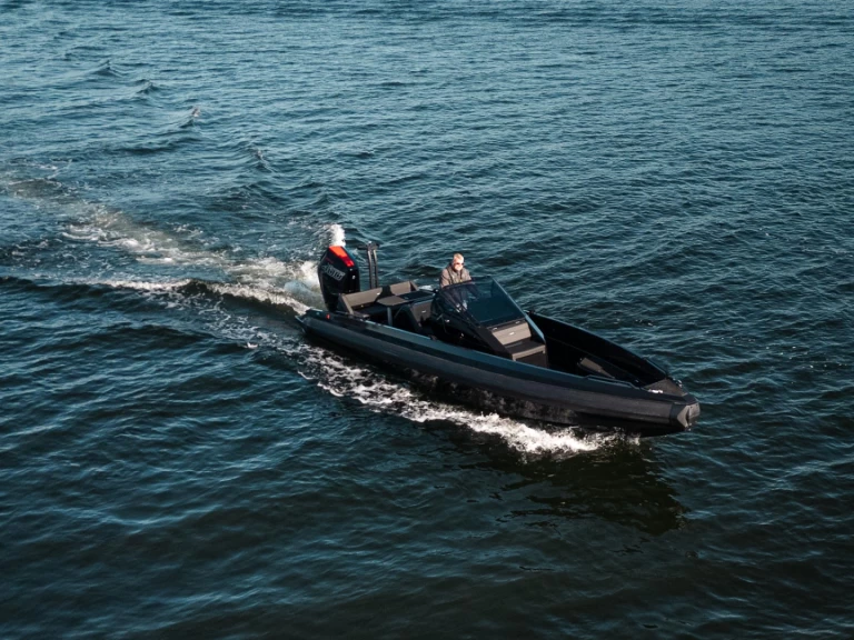 Noleggiare una IRON 827 a Stockholm