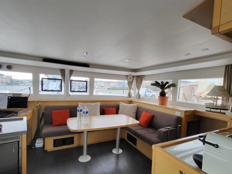 Noleggio a Port Grimaud – Lagoon Lagoon 450 F su SamBoat