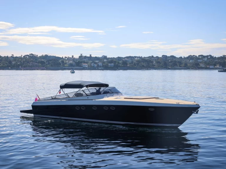 Itama 55 da affittare a  Juan-les-Pins