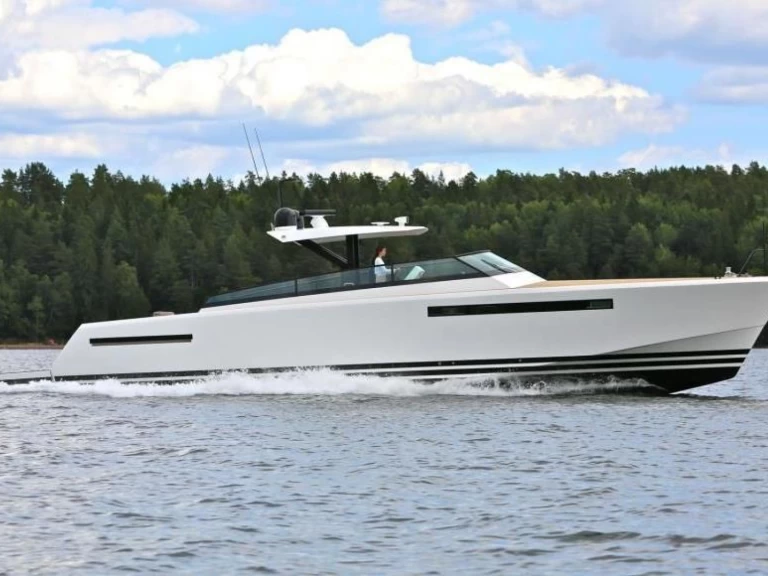 Delta Powerboats 60 da affittare a  Juan-les-Pins