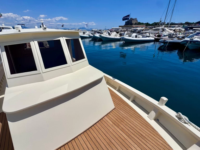 Noleggio barche F.lli Mileo Gozzo a Baia su Samboat