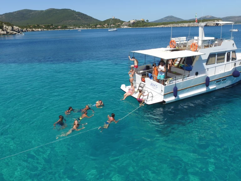 Noleggio Barca a motore con o senza skipper GM italy a Porto di Alghero