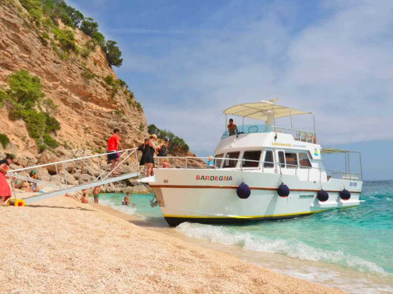 Noleggio a Porto di Alghero – GM italy Ares su SamBoat