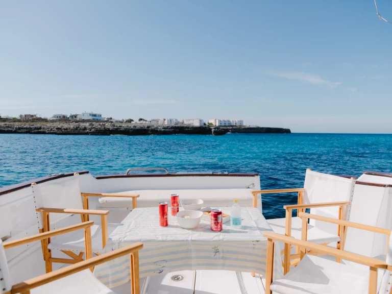 Noleggio Barca a motore con o senza skipper ASTINOR a Port de Ciudadella