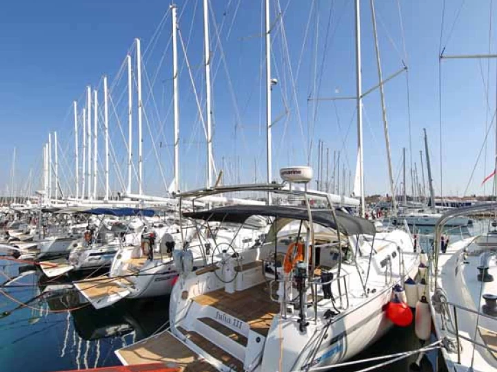 Noleggio a Zaravecchia (Biograd) – Bavaria Cruiser 45 su SamBoat