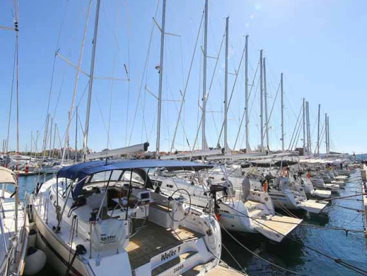 Noleggiare una Bavaria Cruiser 45 a Zaravecchia (Biograd)