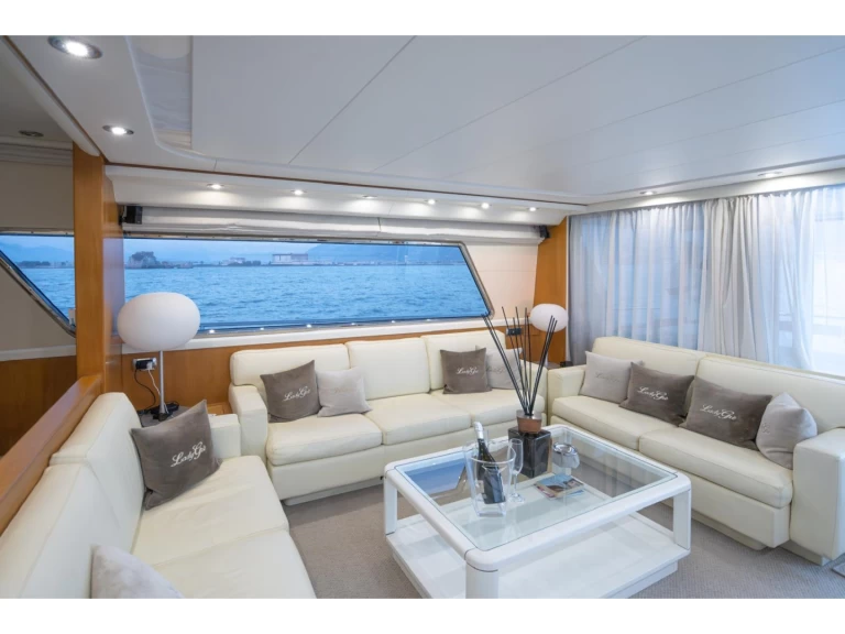 Noleggio Yacht di lusso con o senza skipper Sanlorenzo a Procida