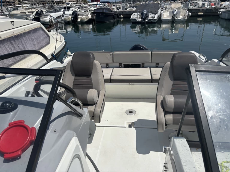 Jeanneau Cap Camarat 5.5 BR da affittare a  Cogolin