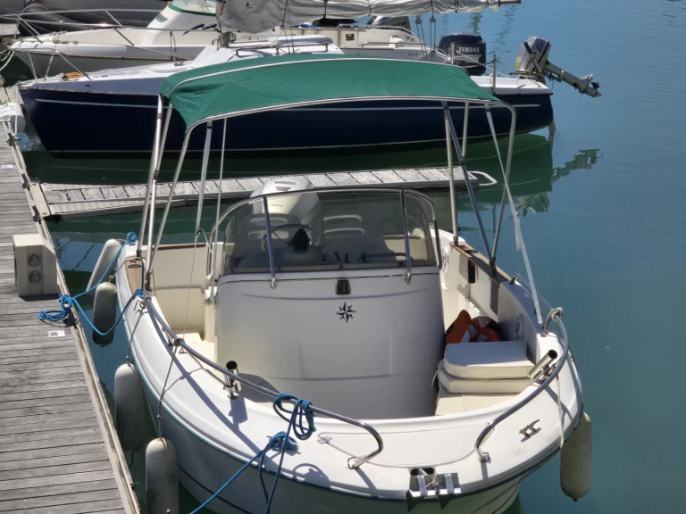Noleggiare una Jeanneau Cap Camarat 625 a Saint-Denis-d'Oléron