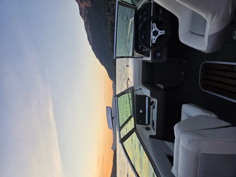 Noleggio Barca a motore a Annecy – Sea Ray Sea Ray 160 CB