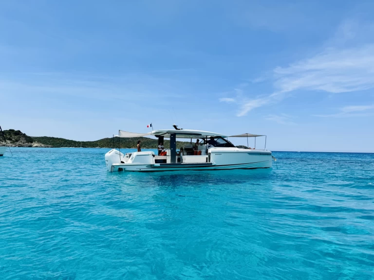 Noleggio a San Fiorenzo – Saxdor Saxdor 400 GTO su SamBoat