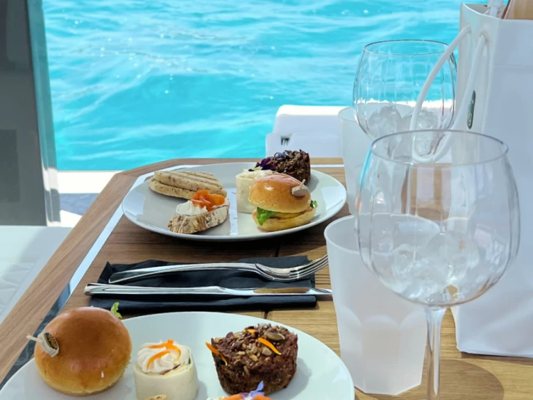 Yacht di lusso a noleggio a San Fiorenzo al miglior prezzo